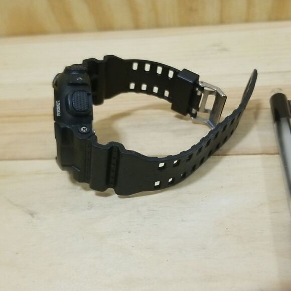 IZOD Sports Watch and TUL pen - Picture 7 of 8